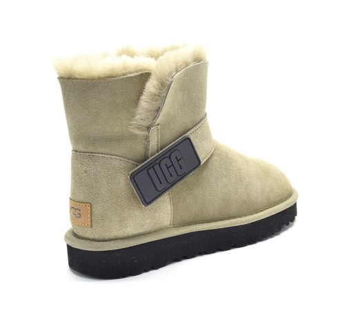 Купить UGG Mini Bailey Graphic Logo Suede Olive