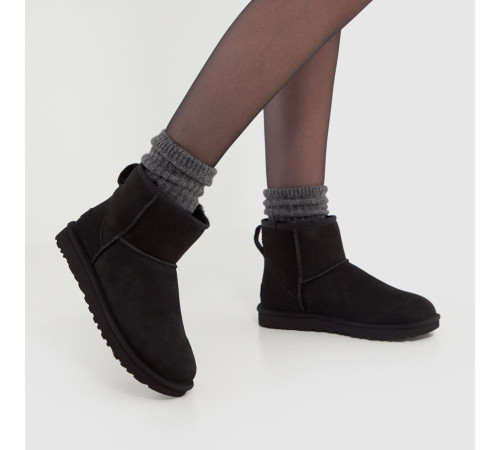 Купить UGG Classic Mini II Black