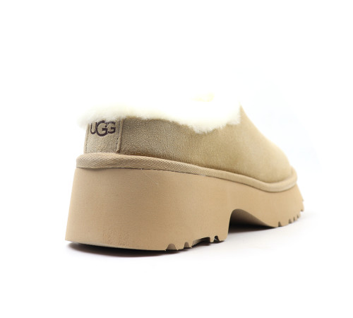 Купить UGG New Heights Cozy Clog Sand
